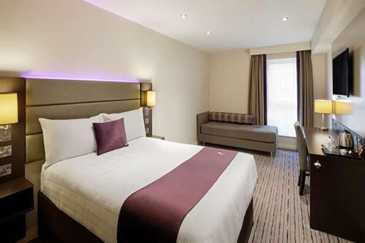 Premier Inn Bath City Centre Exteriör bild